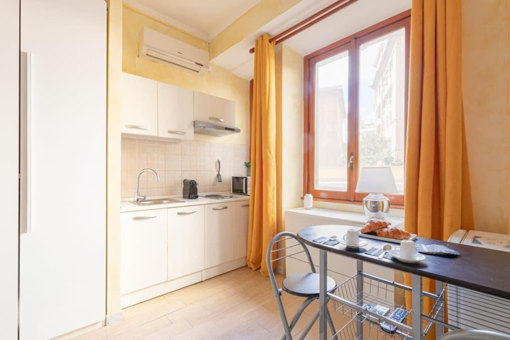 Private Suite In A Guest House With Private Bathroom N3 Rome Exterior photo